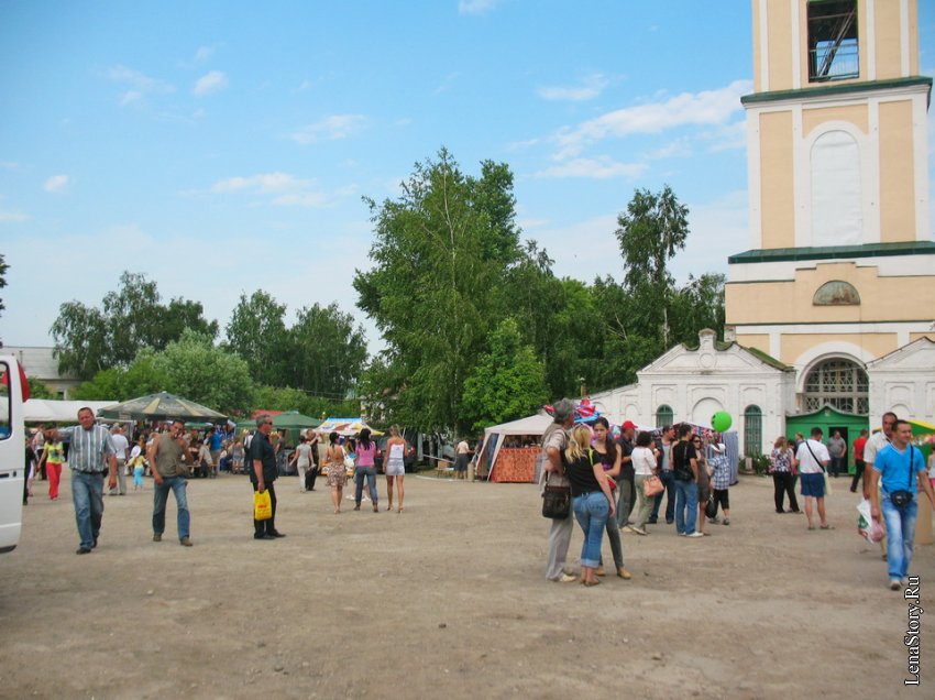 Праздник в селе Крапивна
